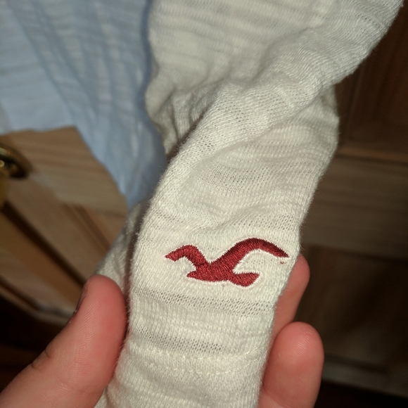 White Crop Top - Picture 2 of 4